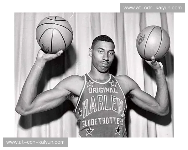 神迹与权力的永恒博弈:如果张伯伦与乔丹在时空奇点相遇 神迹与权力的永恒博弈:如果张伯伦与乔丹在时空奇点相遇